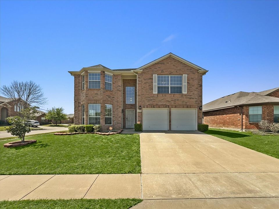 1st image of 2433 Carolina Dr
