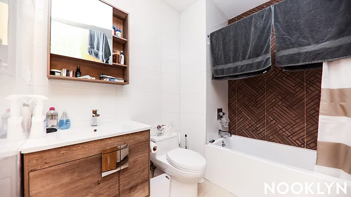 Rented by Nooklyn NYC LLC | media 6