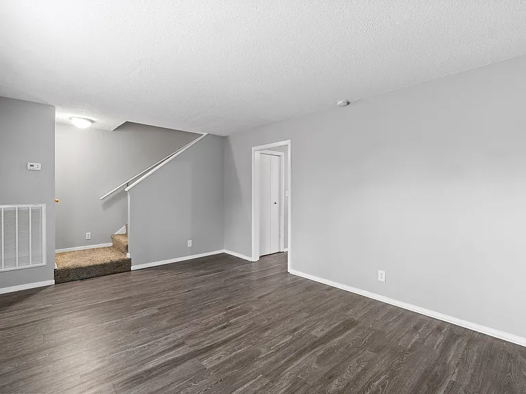 219 Taft Dr #2 — Photo 5