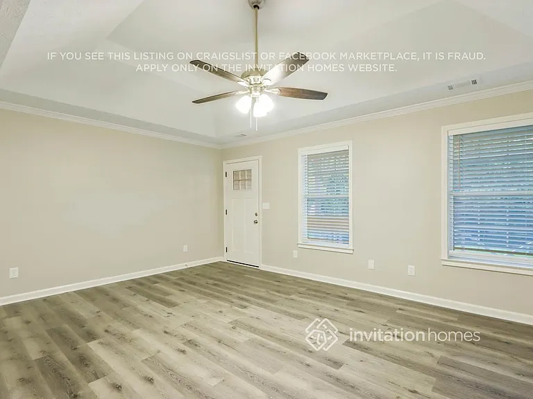 415 Cambridge Way — Photo 4