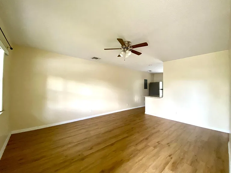 3541 Burma Ct #4 — Photo 6