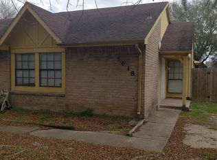 5618 Hollow Pines Dr, Houston, TX 77049