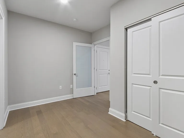 1300 Chestnut Street — Photo 22