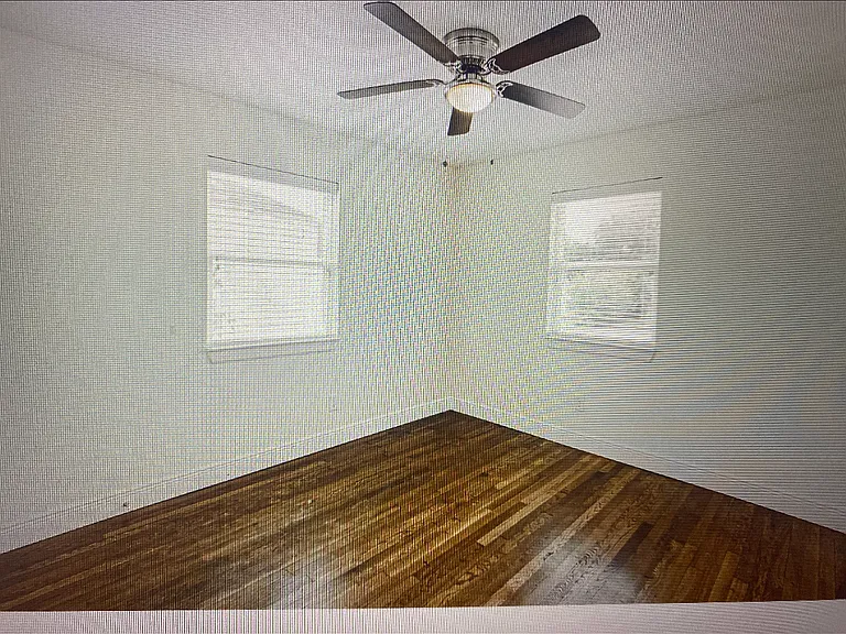 2911 Rosewood St #1 — Photo 4