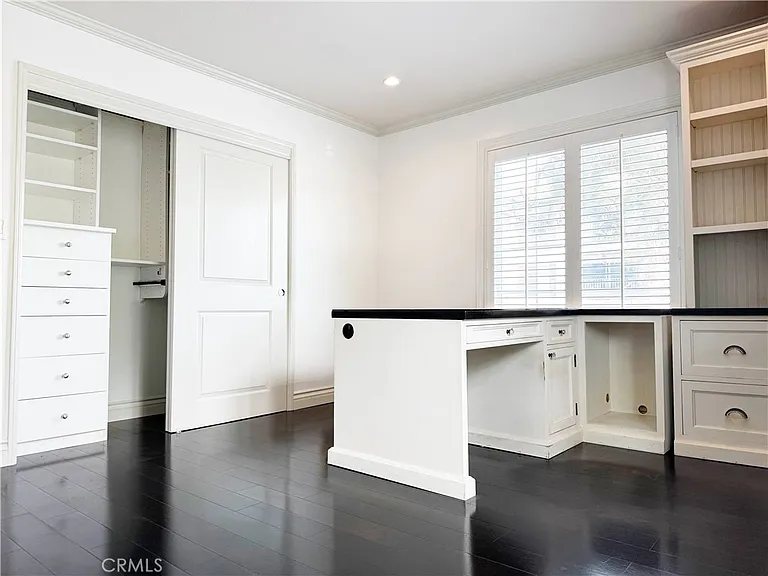 102 Scholz Plz — Photo 10