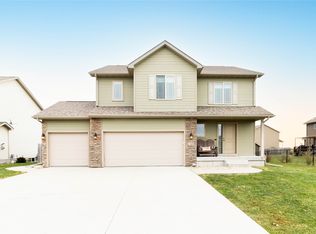 1209 Caitlin Dr SE, Bondurant, IA 50035