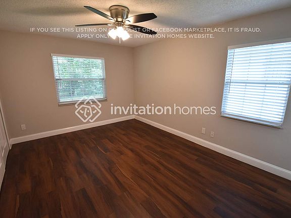 5th image of 7249 Laurel Hill Dr