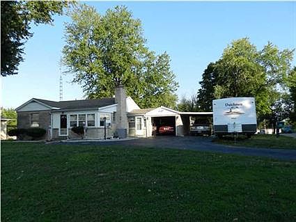 2nd image of 701 Water Tower Rd