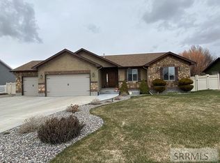 3341 Pheasant Grove Dr, Idaho Falls, ID 83401