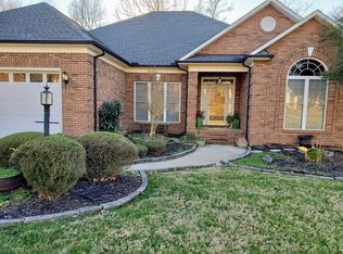 4876 Sherborne Dr, Harrisburg, NC 28075