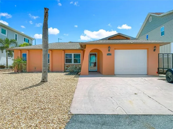 13816 Victor Ave, Hudson, FL 34667