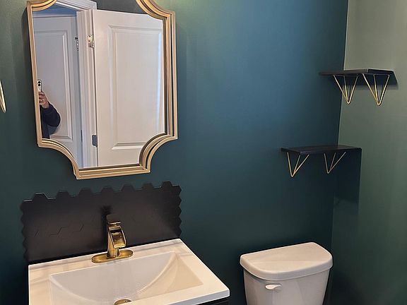 3rd image of 7028 Harris Bay Rd