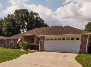 4894 Laurel Oak Dr, Pace, FL 32571