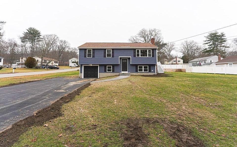 1st image of 3 Essex Ave
