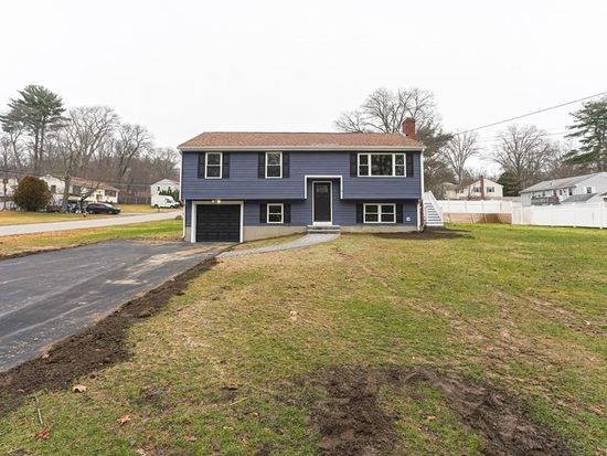 3 Essex Ave, Milford, MA 01757