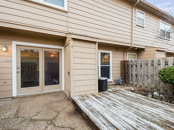 5th image of 5600 Country Dr APT 313
