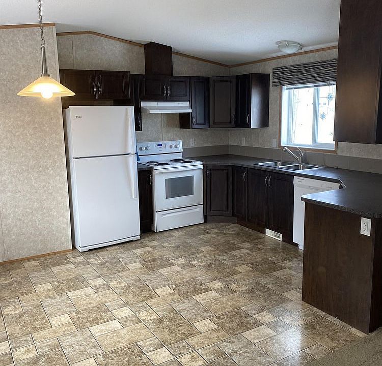 1st image of 10472 99th St