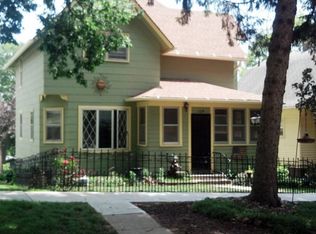 109 N Chestnut St, Avoca, IA 51521