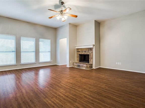 5th image of 1725 Abaco Dr