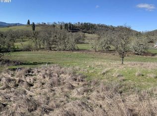 1388 Darley Dr, Roseburg, OR 97471