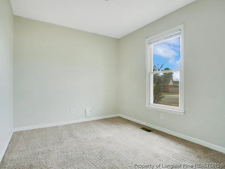 5319 Thackeray Dr — Photo 13