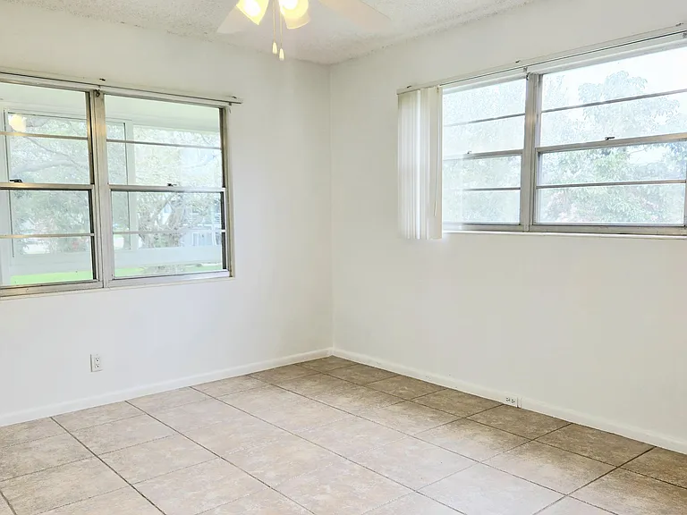 184 Tilford #I — Photo 13