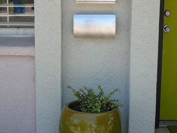 4th image of 3649 E Paradise Dr