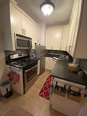 4th image of 102 Convent Ave #366