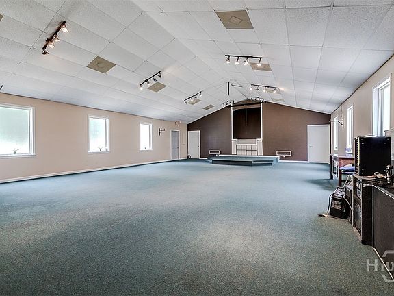 5th image of 604 Goshen Road
