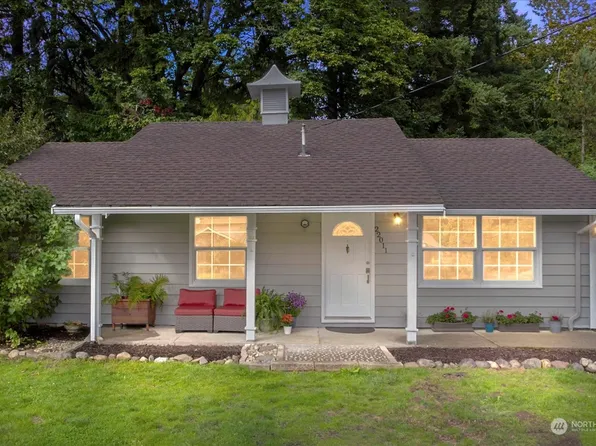 22011 Locust Place, Lynnwood, WA 98036