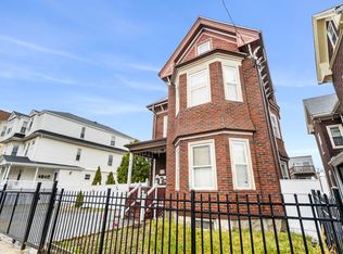 48 Quincy St, Dorchester, MA 02121
