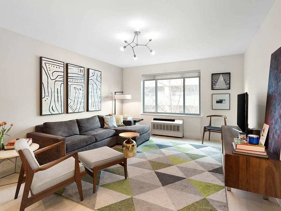 1st image of 47-05 5th St #403