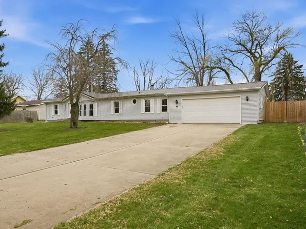 315 N Hardy St, Hudson, IN 46747