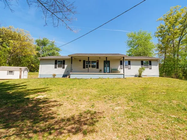 2209 Cliff Ln, Cookeville, TN 38501