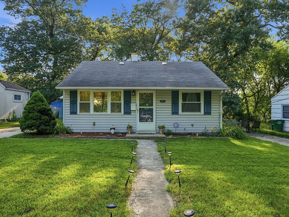 1st image of 2262 Vanderburg St