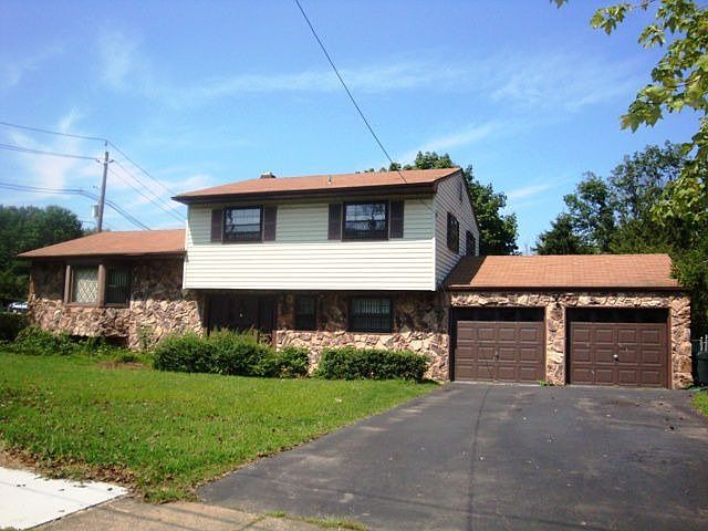 1st image of 1 Dellwood Ct