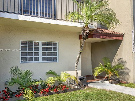 5th image of 6110 SW 129th Pl APT 1705