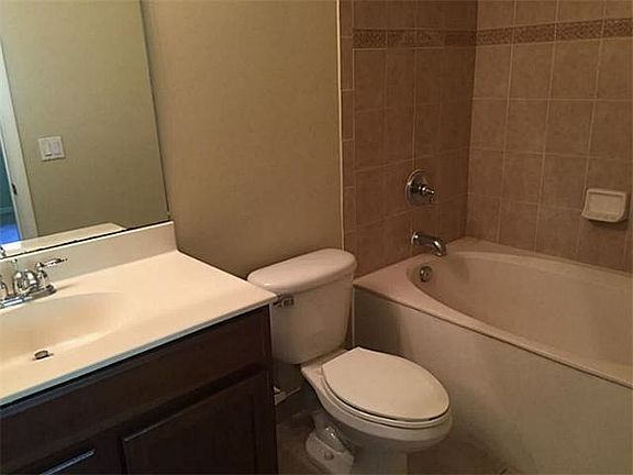 3rd image of 21207 NW 14th Pl #00