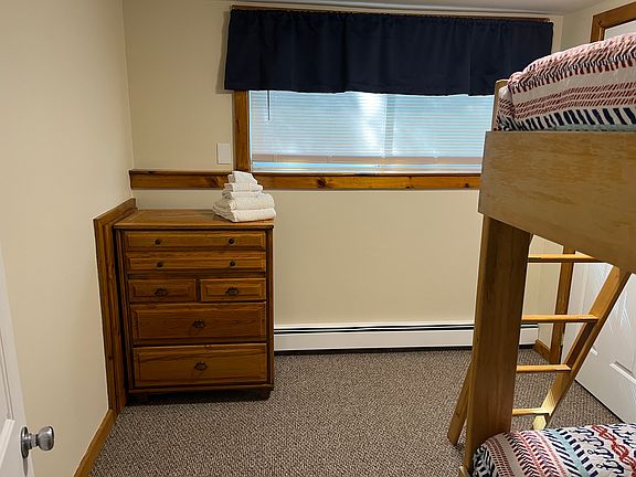 4th image of 18 Garretts Ln