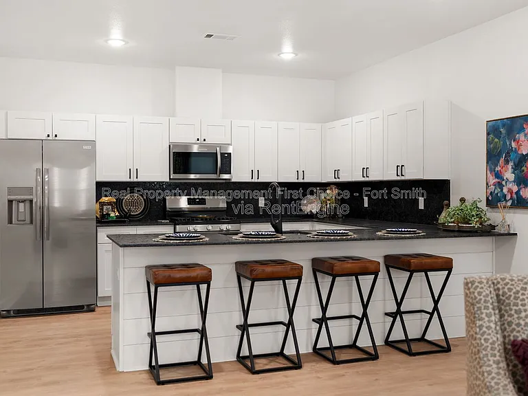 10120 Talavera Trl #B — Photo 8