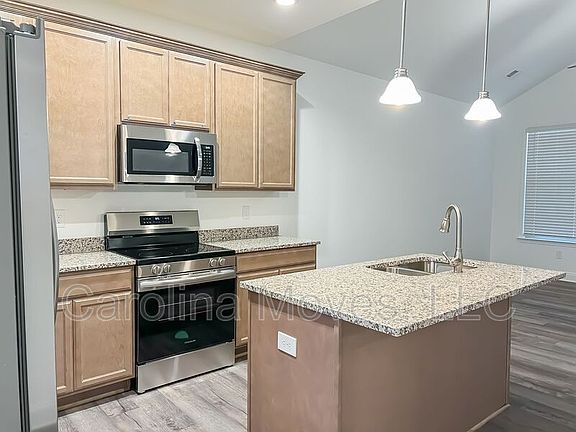 4th image of 508 Dottie Ct