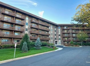 120 Lakeview Dr APT 109, Bloomingdale, IL 60108