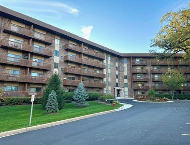 120 Lakeview Dr APT 109, Bloomingdale, IL, 60108