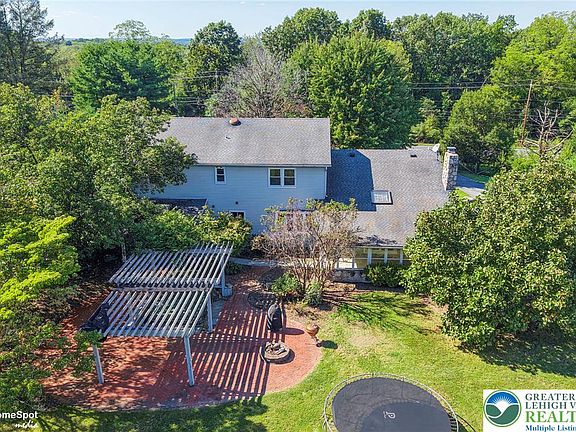 4th image of 5832 Kernsville Rd
