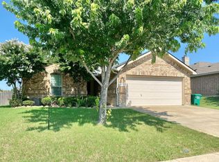 3605 Chapel Hill Ln, Denton, TX 76207