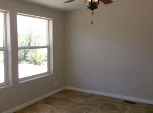 2738 N Calle Tercero, Huachuca City, AZ 85616
