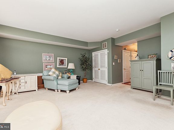 5th image of 13368 Colchester Ferry Pl