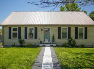 100 Tamarix Dr, Mount Sterling, KY 40353