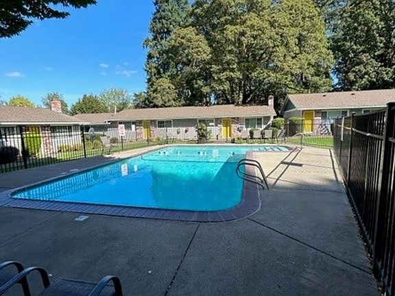 4th image of 18850 SW Farmington Rd APT 30