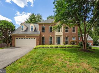 13224 Maplecrest Dr, Potomac, MD 20854